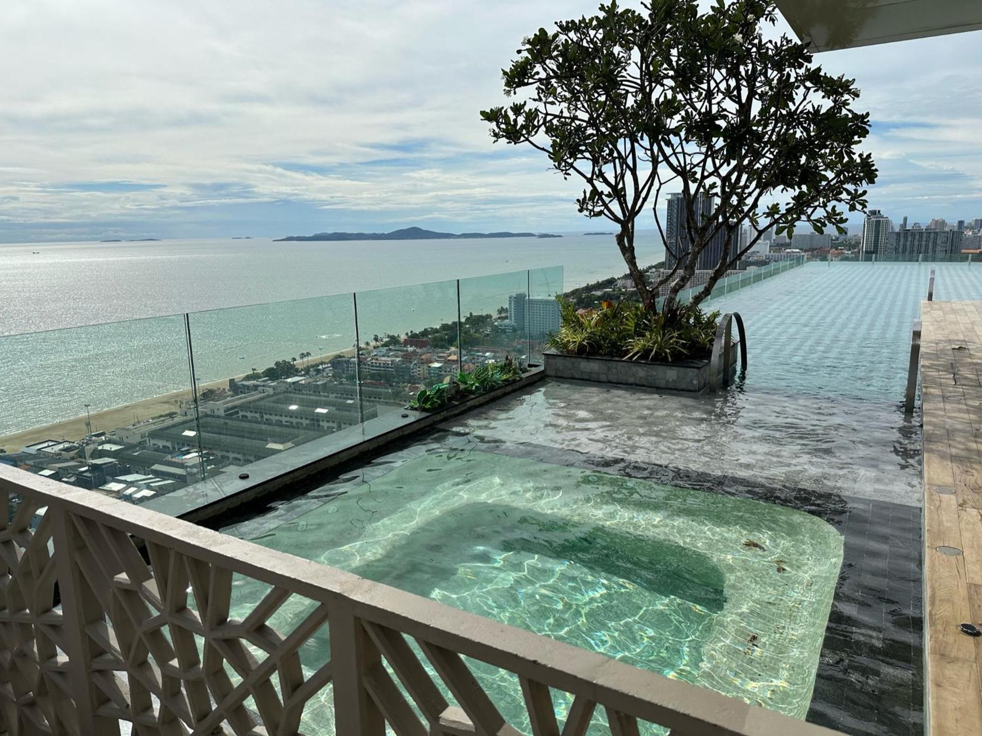 芭提雅高层海景奢华公寓the Riviera Jomtien生香家直达海滩2704 Экстерьер фото